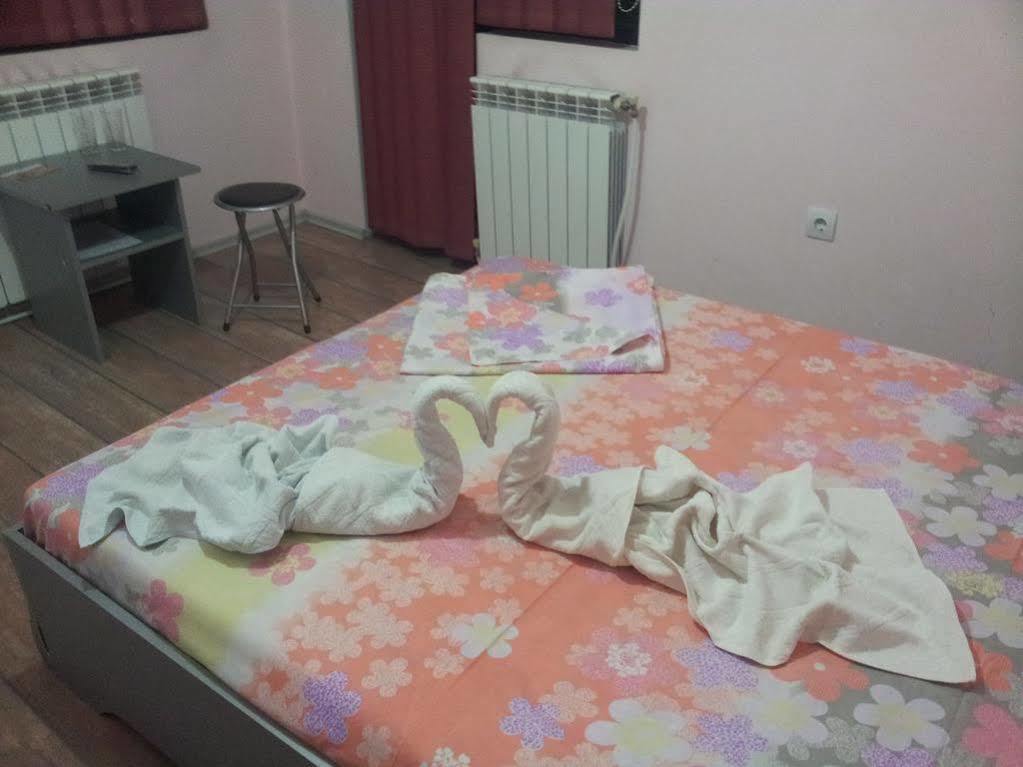 Guest House Bedrock Belogradçik Dış mekan fotoğraf