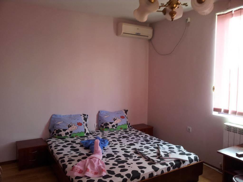 Guest House Bedrock Belogradçik Dış mekan fotoğraf